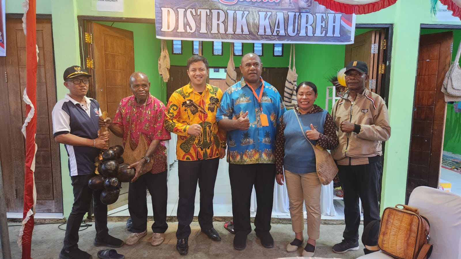 Stand Distrik Kaureh Hadir di FDS XIV, Tawarkan Kerajinan Tangan dan Buah Oka