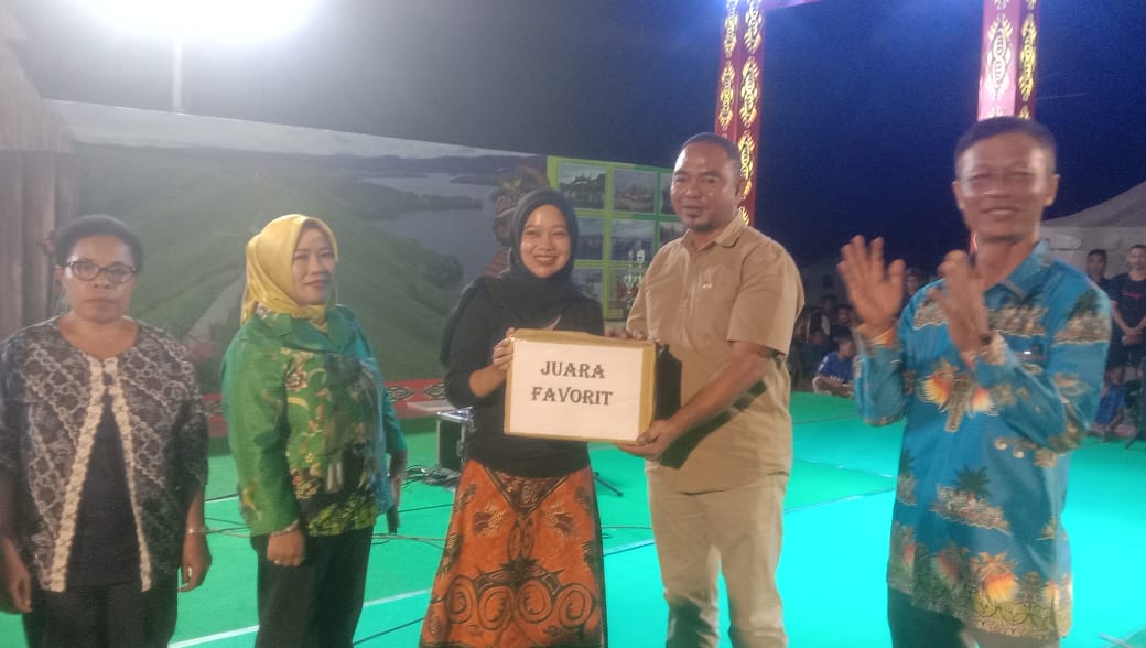 Penutupan FDS XIV, PKK Distrik Kaureh Raih Juara Favorit Lomba Cipta Menu B2SA