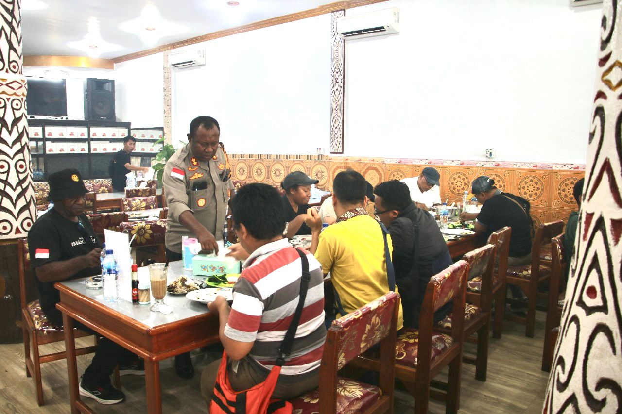 Kapolres Jayapura Perkuat Sinergitas Dengan Wartawan Lewat Coffee Morning