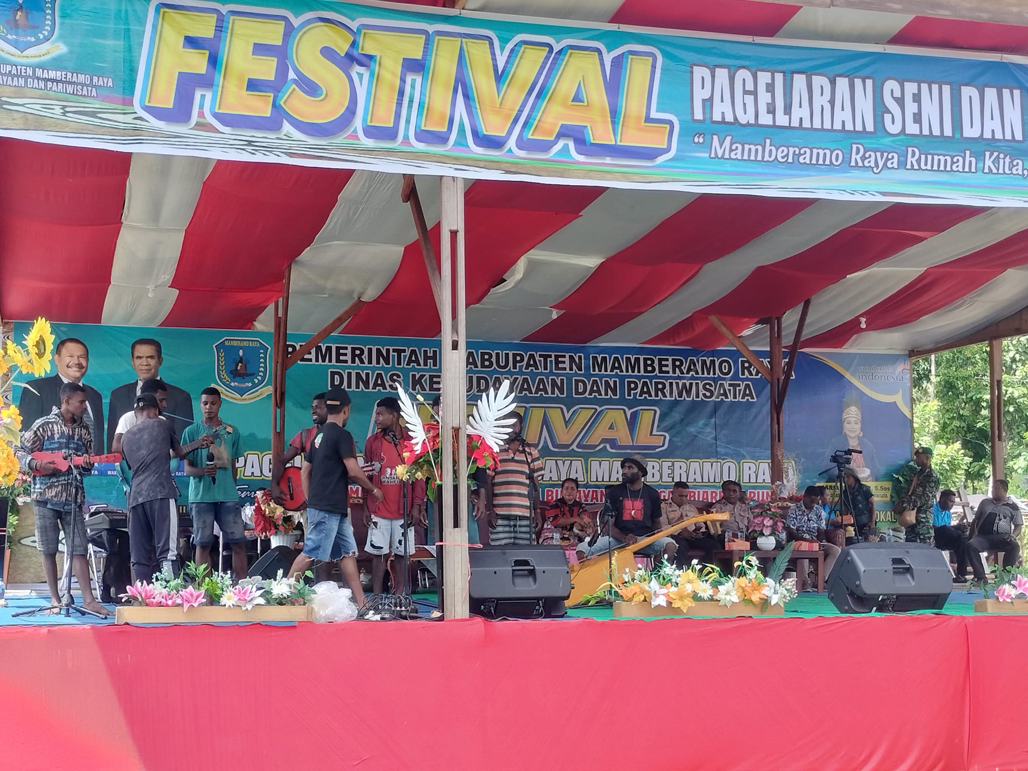 Buka Festival, Bupati John Tabo : Pemerintah Komitmen Lestarikan Budaya Mamberamo